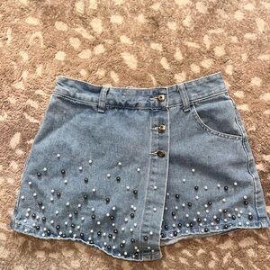 Denim Pearl-Embellished Women's Shorts - Light Blue